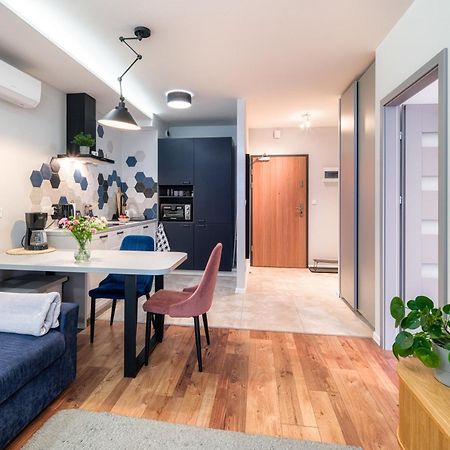 Republiki Apartment Krakow Exterior photo